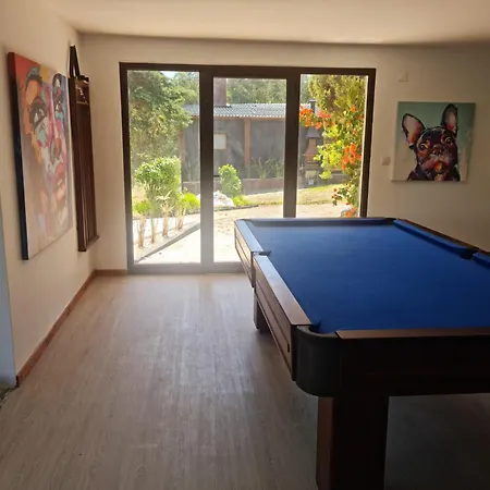 Abadia House - *